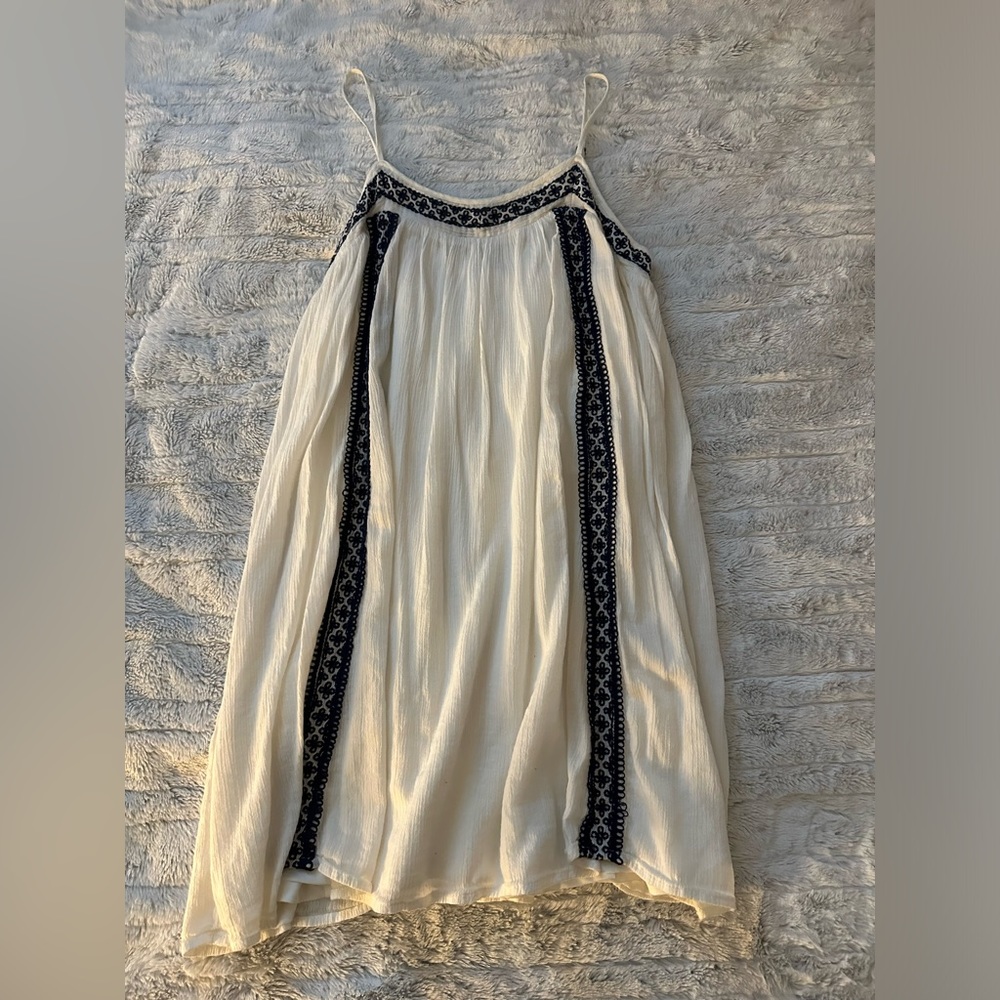 navy blue & white flowy dress